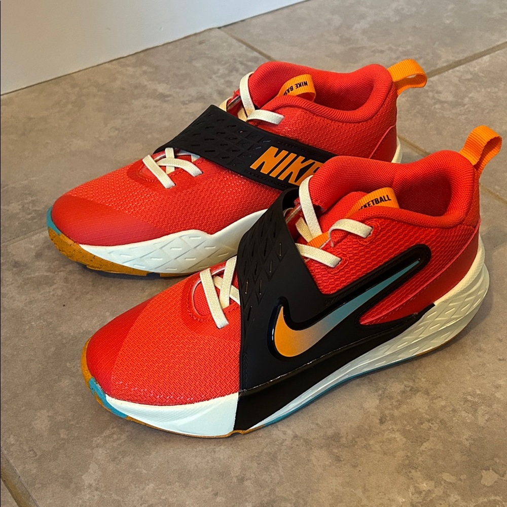 Nike team hustle D 12